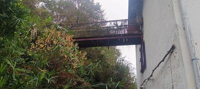 Maison - 270 m² - 10 pièces