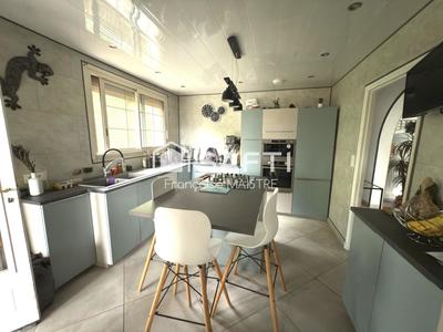 Maison - 158 m² - 6 pièces