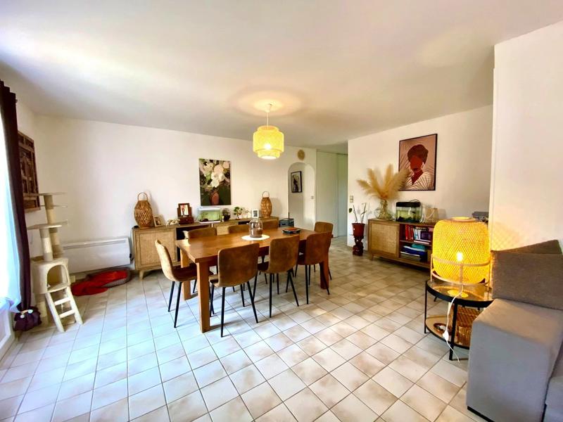 Maison - 90 m² - 5 pièces