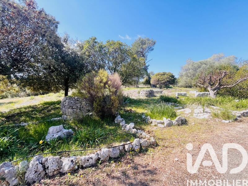 Maison - 400 m² - 12 pièces