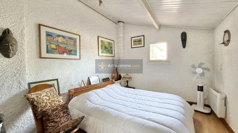 Maison - 540 m² - 4 pièces