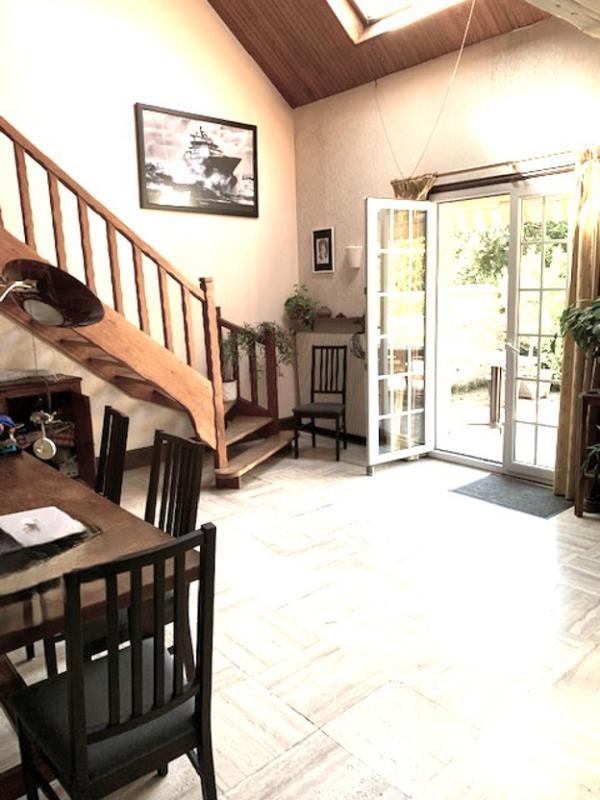 Pavillon - 150 m² - 5 pièces