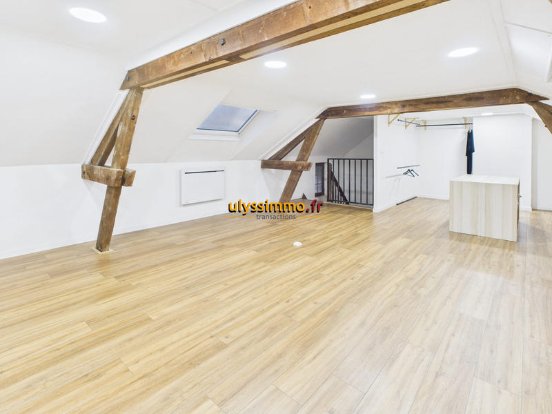 Maison traditionnelle - 114 m² - 5 pièces