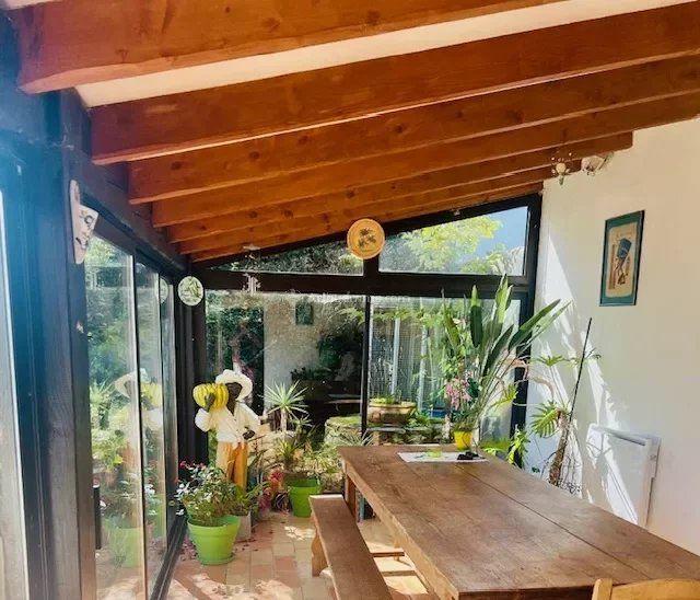 Maison - 160 m² - 8 pièces