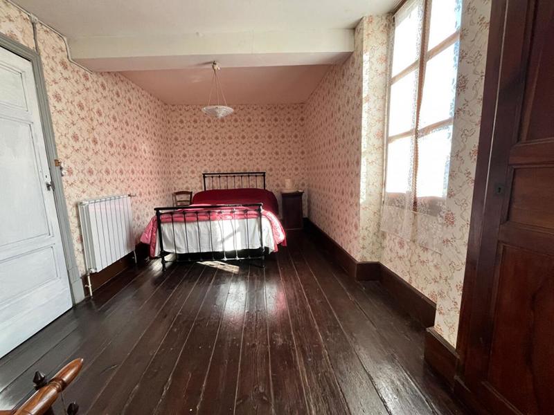 Maison de village - 110 m² - 8 pièces