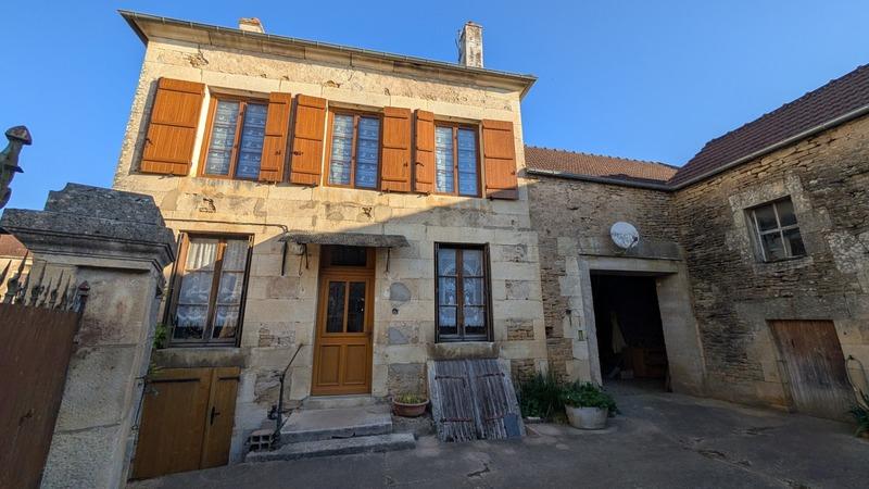 Maison - 70 m² - 5 pièces