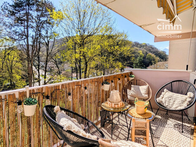 Appartement - 79 m² - 3 pièces