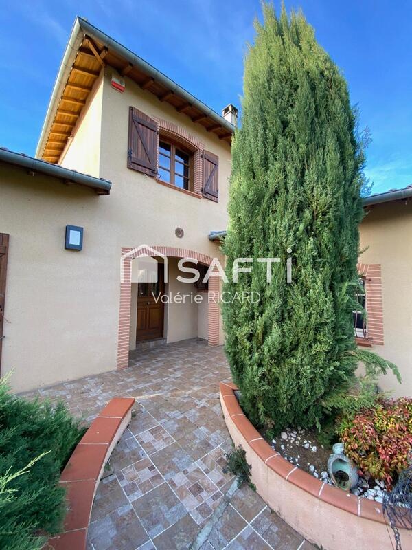 Maison - 194 m² - 5 pièces