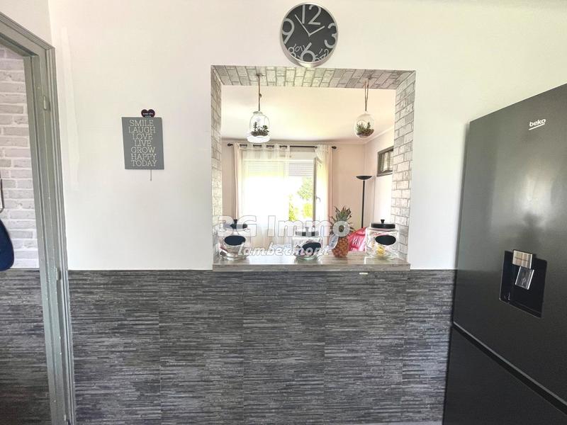 Maison jumelée - 80 m² - 5 pièces