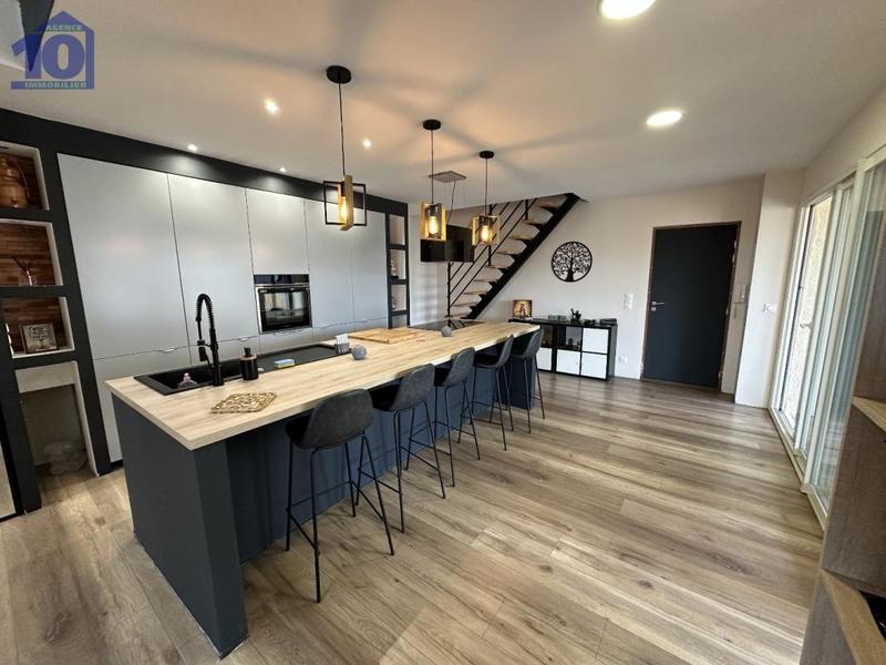 Maison - 117 m² - 4 pièces