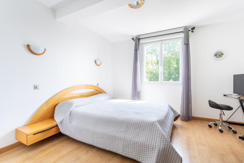 Maison - 200 m² - 5 pièces