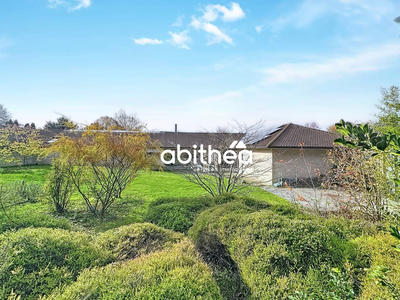 Propriété - 451 m² - 12 pièces