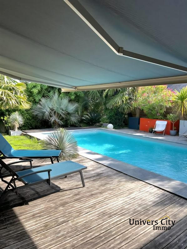 Maison - 156 m² - 7 pièces