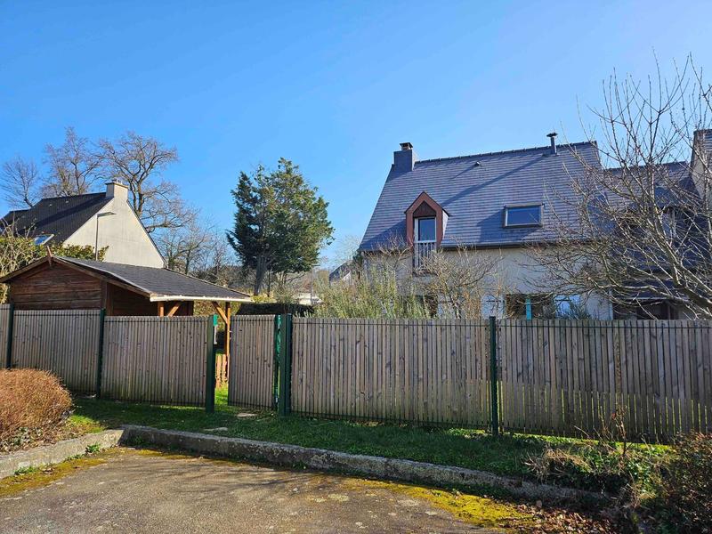 Maison - 94 m² - 5 pièces