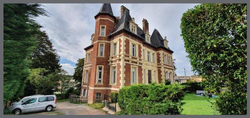 Appartement - 163 m² - 7 pièces