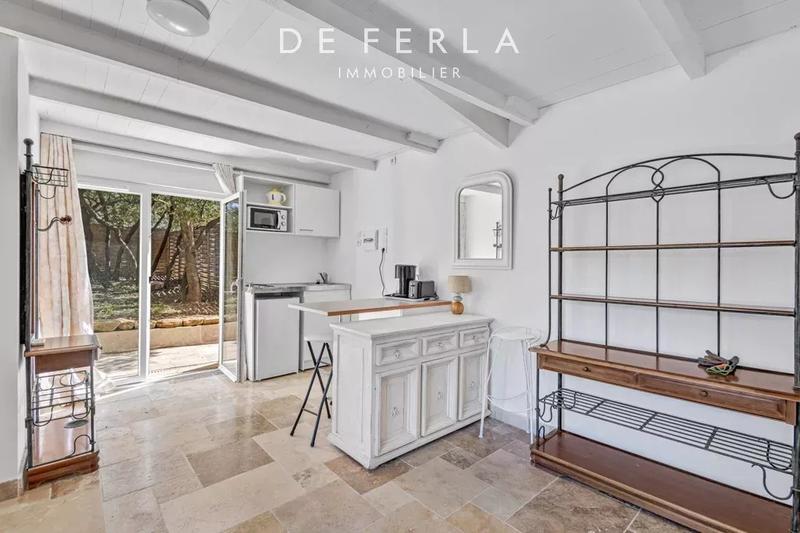 Villa - 250 m² - 9 pièces