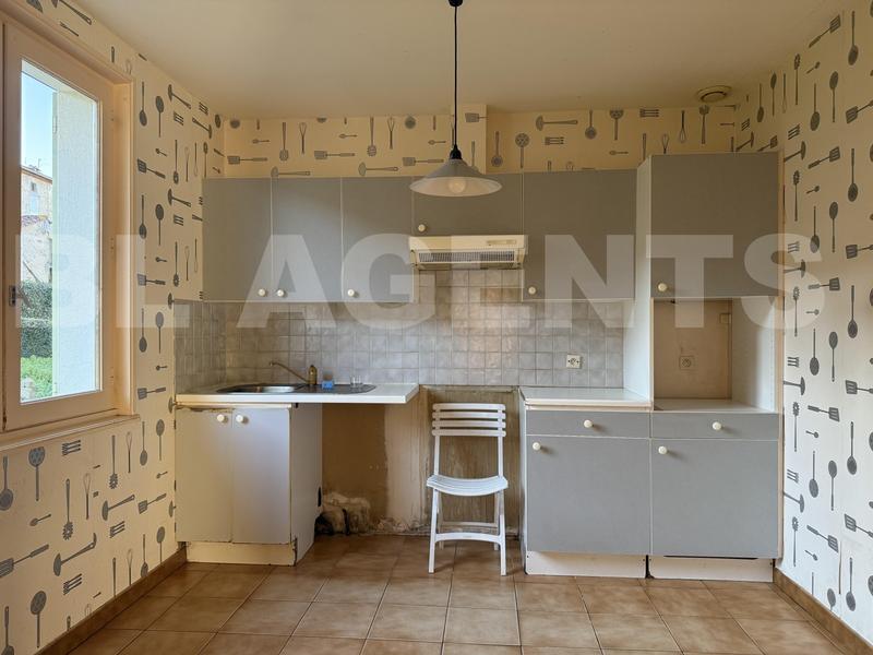 Maison traditionnelle - 193 m² - 8 pièces