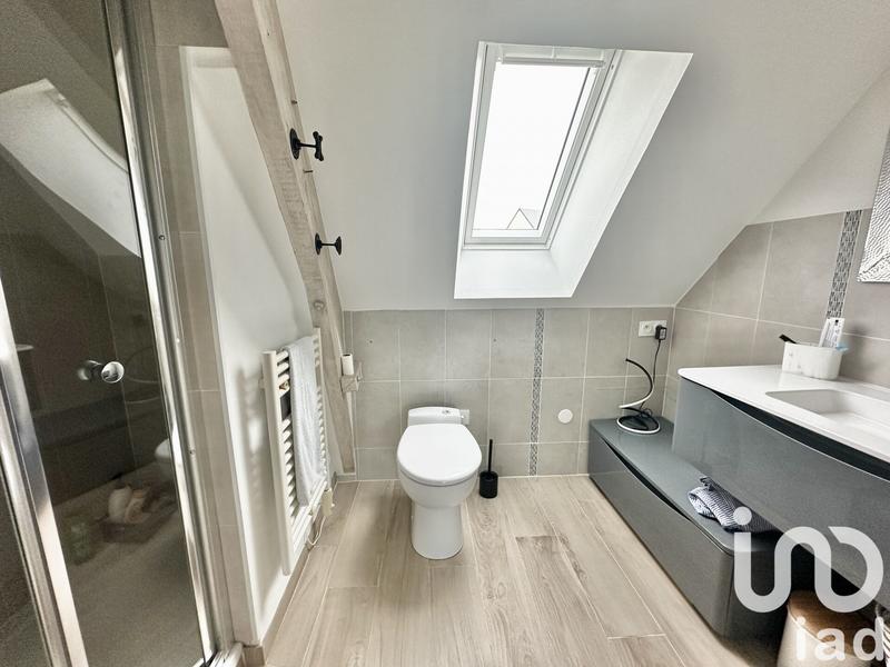 Maison - 95 m² - 4 pièces