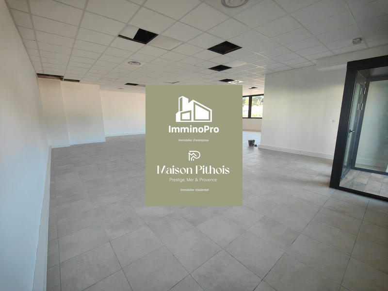 Local d'activités - 144 m²