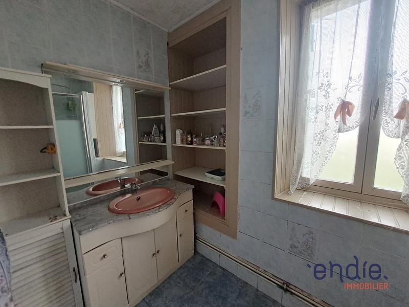 Maison - 213 m² - 9 pièces