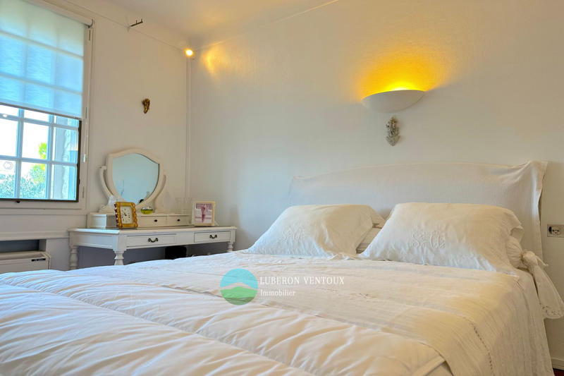 Maison - 255 m² - 9 pièces