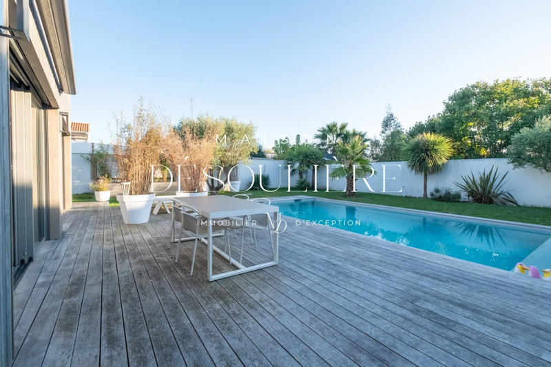 Villa - 220 m² - 7 pièces