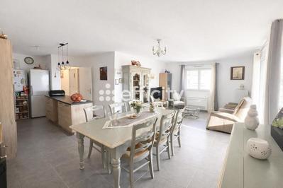 Appartement - 84 m² - 4 pièces