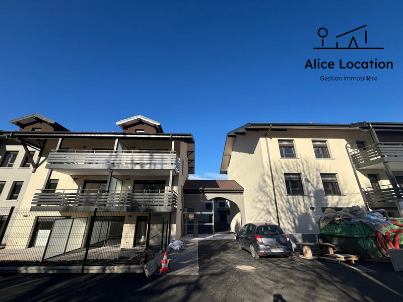 Appartement - 83 m² - 3 pièces