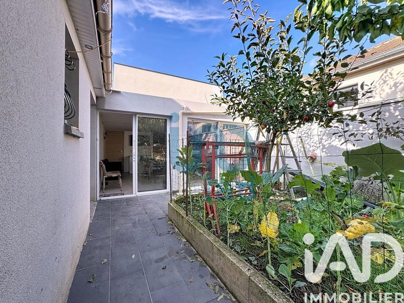 Maison - 130 m² - 4 pièces