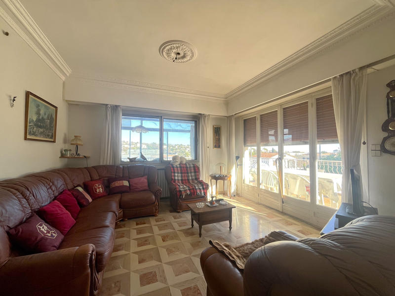 Maison - 195 m² - 7 pièces