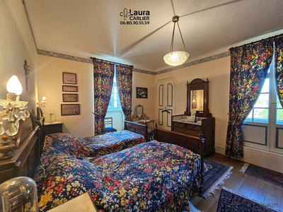 Château - 280 m² - 11 pièces