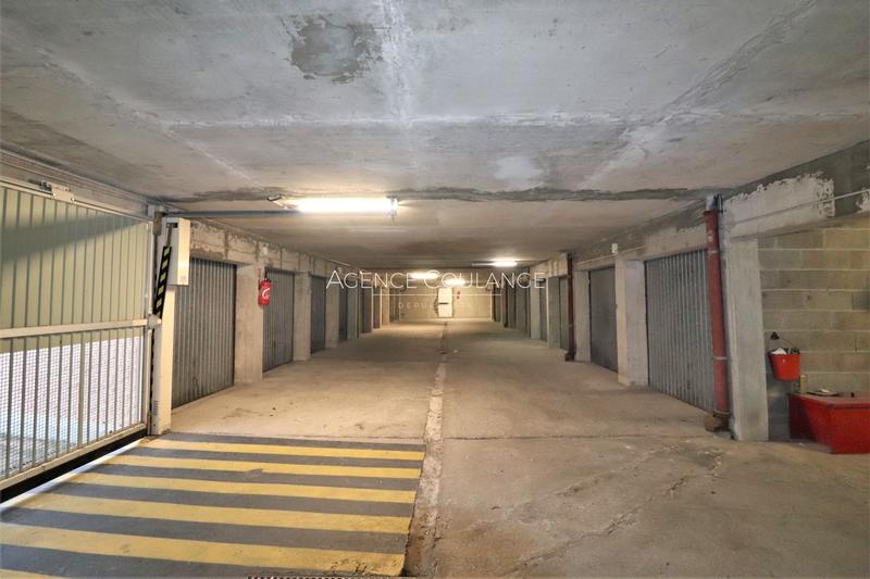 Parking / Garage - 13 m²