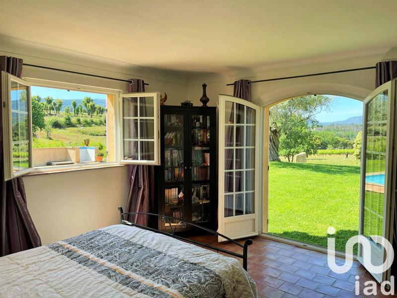 Maison - 200 m² - 5 pièces