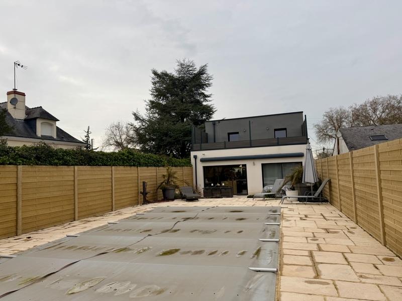 Maison - 151 m² - 6 pièces