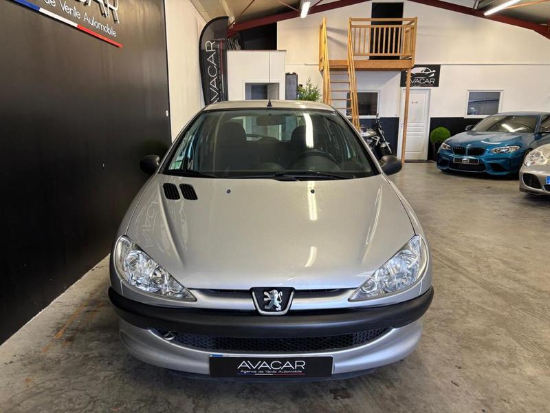 Peugeot 206 1.4 HDi 68cv - 1 ere main Distribution faite