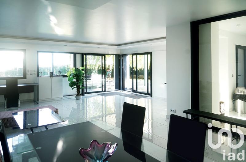 Maison de maîtres - 228 m² - 8 pièces