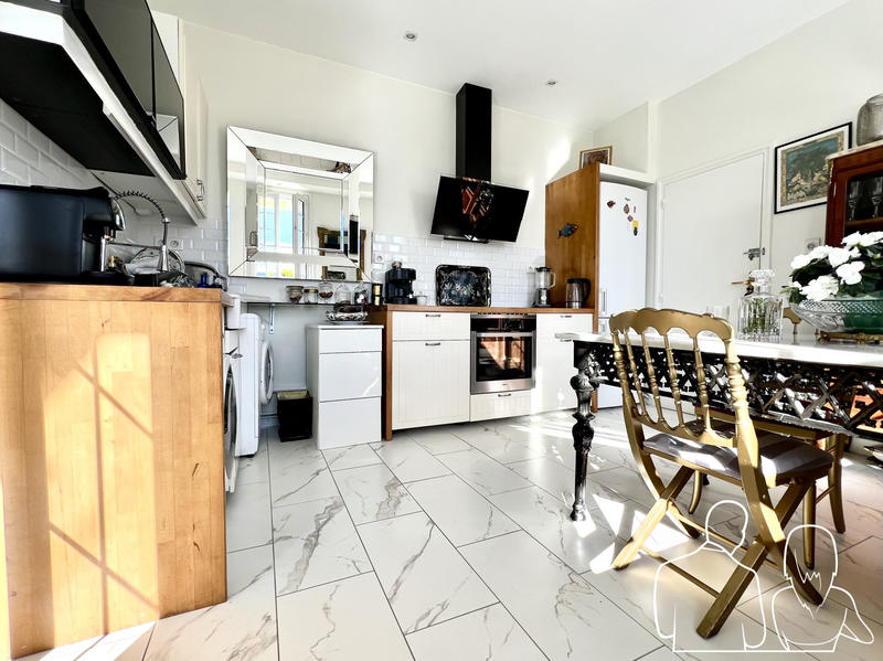 Maison - 152 m² - 6 pièces