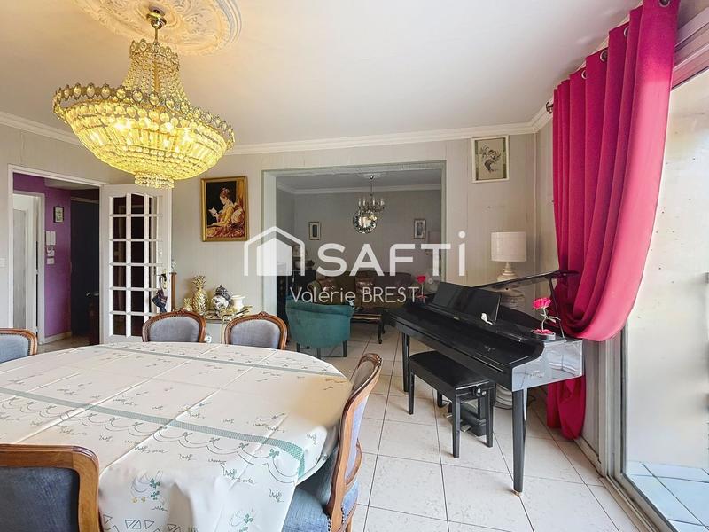 Appartement - 86 m² - 4 pièces