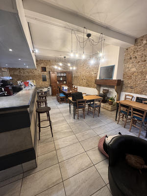 Local commercial - 396 m²