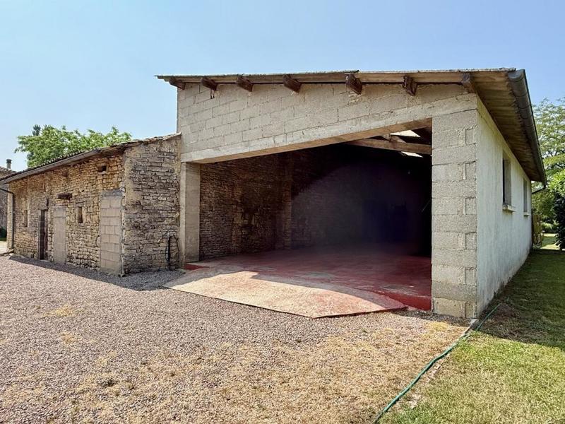 Maison traditionnelle - 164 m² - 6 pièces