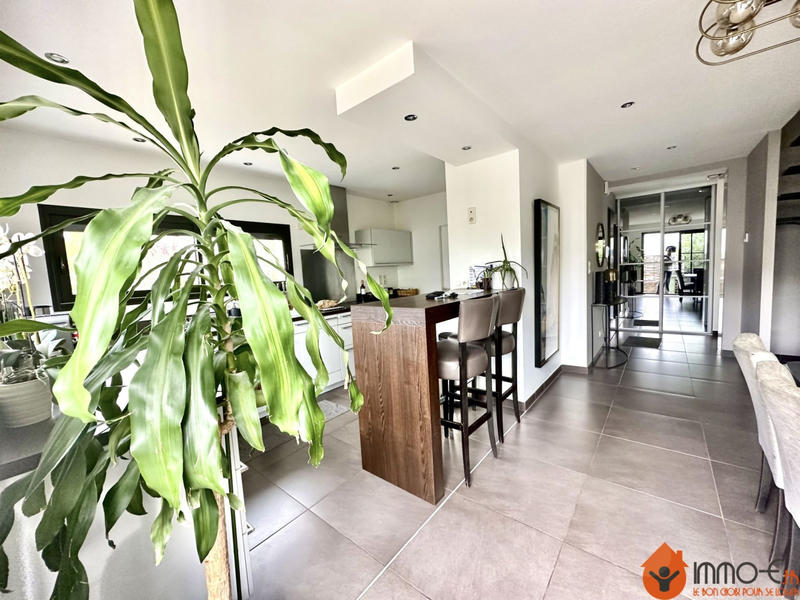 Maison - 130 m² - 5 pièces