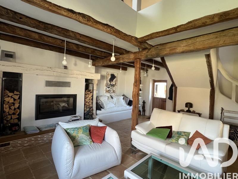 Maison - 228 m² - 8 pièces