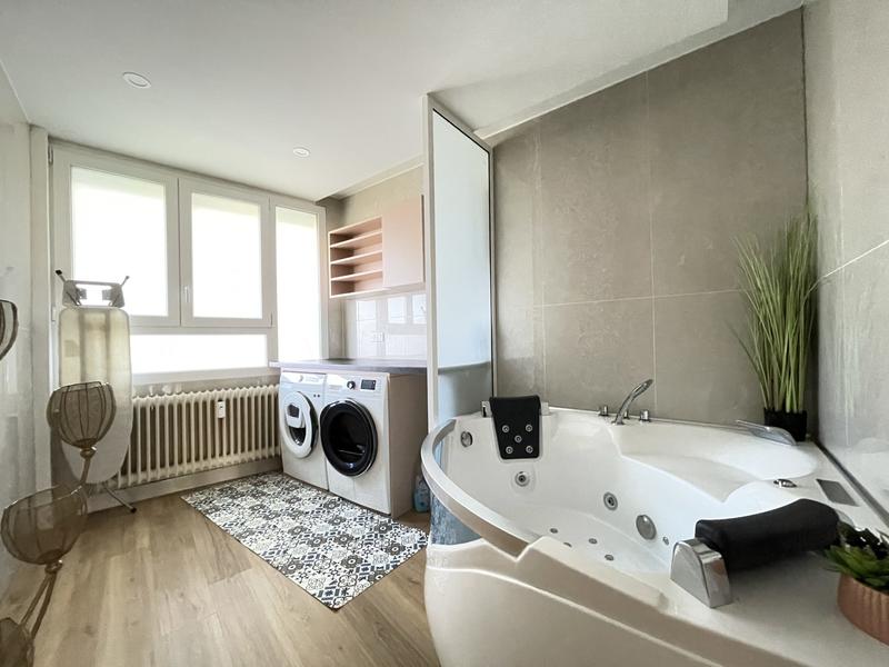 Appartement - 105 m² - 5 pièces