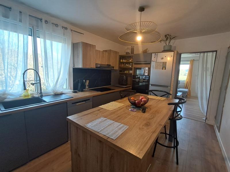Maison - 105 m² - 4 pièces