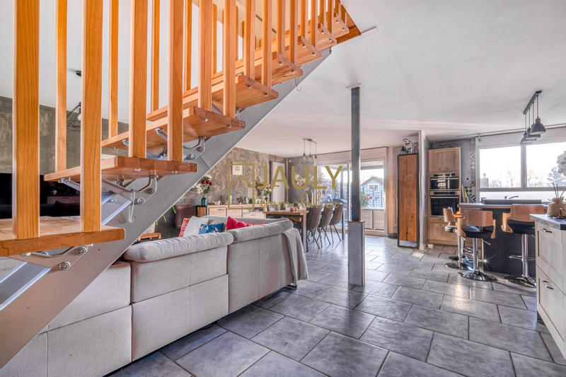 Maison traditionnelle - 173 m² - 7 pièces