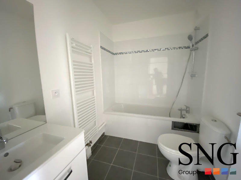 Appartement - 84 m² - 4 pièces