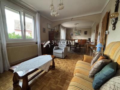 Maison - 95 m² - 5 pièces