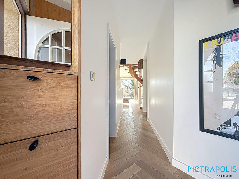 Villa - 189 m² - 5 pièces