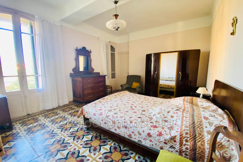 Maison - 308 m² - 13 pièces