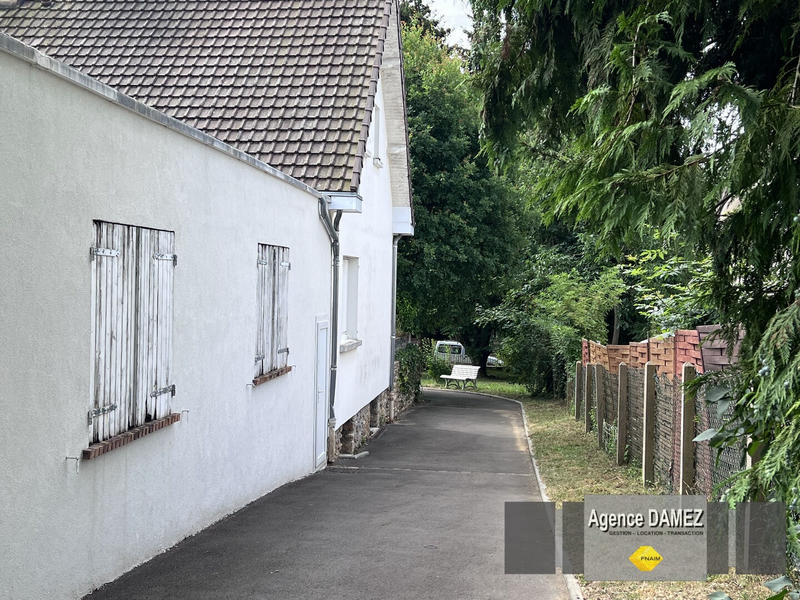 Maison - 200 m² - 8 pièces